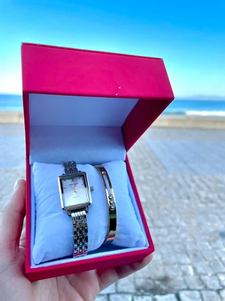 ساعة نسائية مع سوار أنيق ✨هدية فاخرة بكل معنى الكلمة