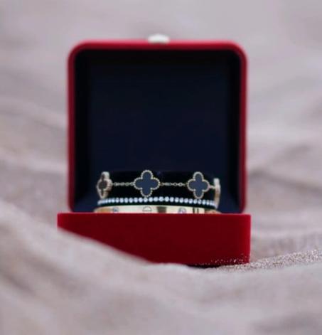 السوار  الملكي