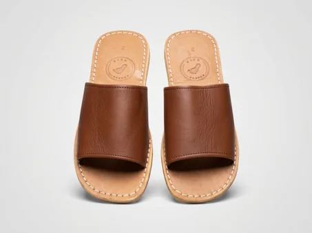 Verano slide sandals