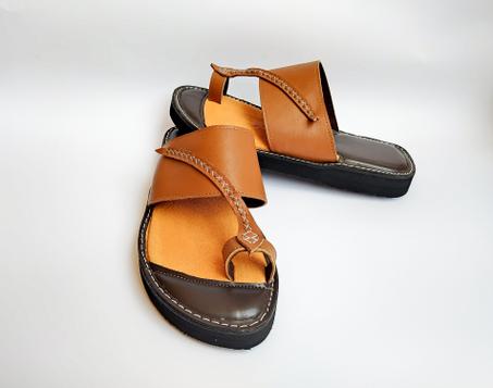 صنادل رجالية لفصل الصيف 2022