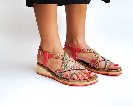 صندلة نسائية لفصل الصيف موديل جاميكا