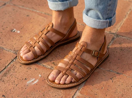 Classic leather sandals