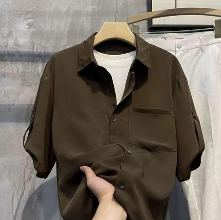 Classic Short-Sleeve Shirt - قميص كلاسيكي قصير الاكمام