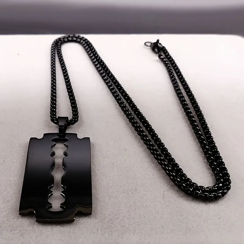 1pc gothique lame rasoir pendentif collier hommes bijoux artificiels couleur noire en acier inoxydable collier hip hop bijoux artificiels détails 1