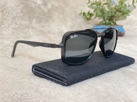 Vause Noir
