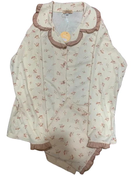 بيجامة أنيقة