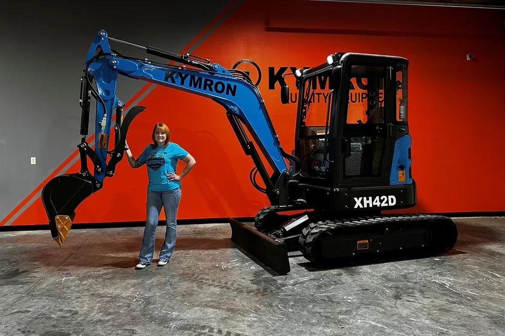 KYMRON® XH42D Pro Series Excavator with Thumb + Cab w/ AC & Radio