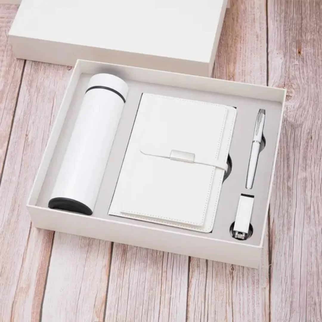 Ensemble Cadeaux bloc note, stylo et gourde