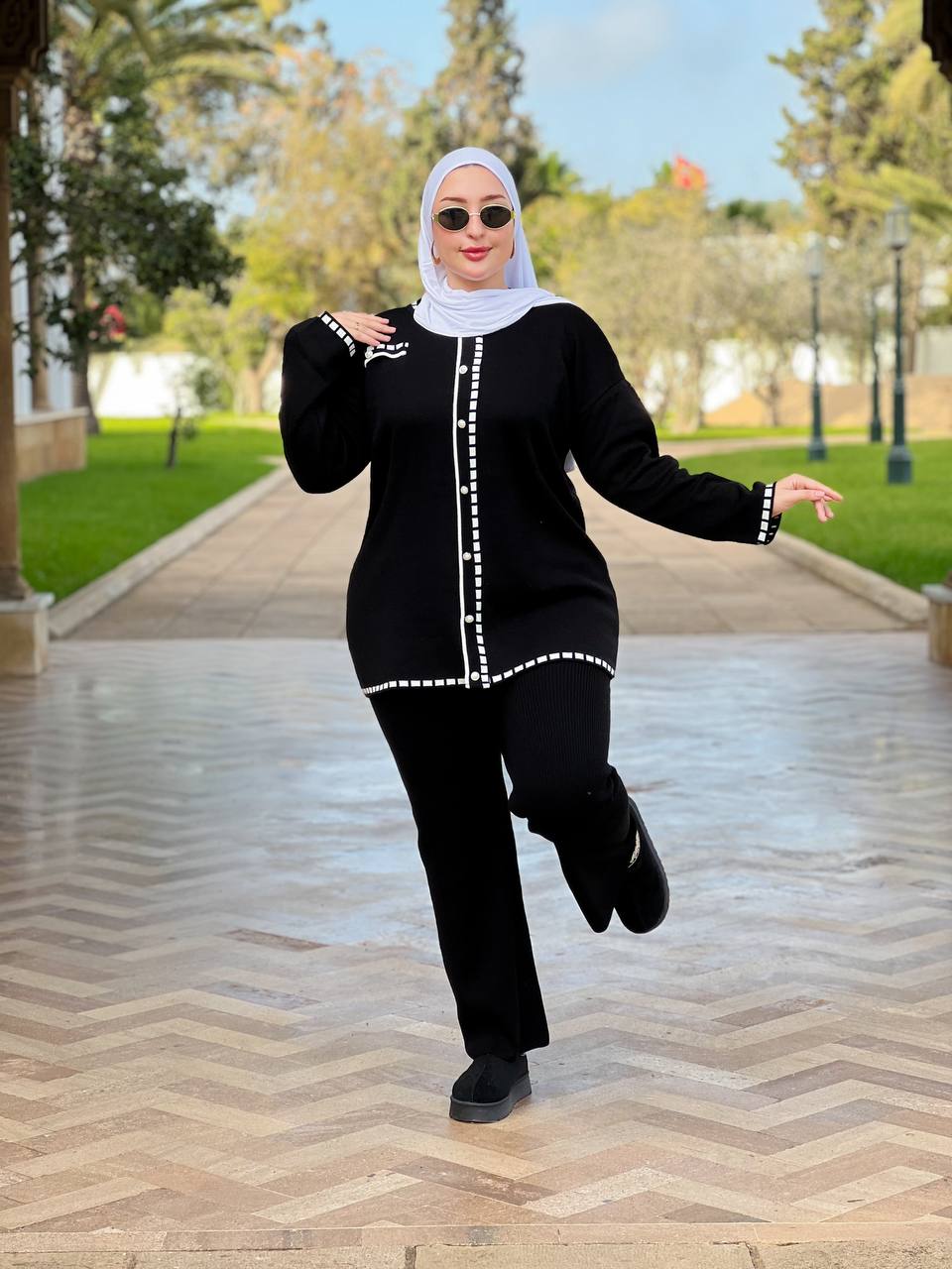 خترنا لك هذا لطقم الطقم كيجمع بين الرقة والأناق