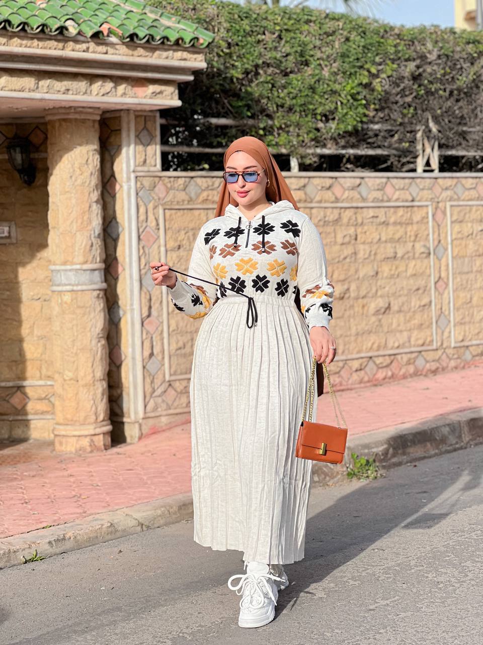 أنصوبل شتوي عصري للبنات – ستايل راقي ولوك شبابي كيخطف الأنظار