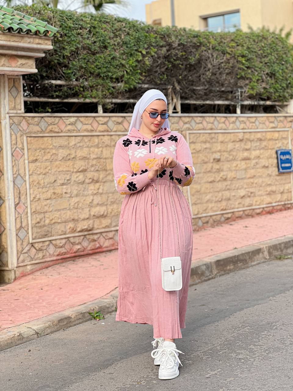 أنصوبل شتوي عصري للبنات – ستايل راقي ولوك شبابي كيخطف الأنظار