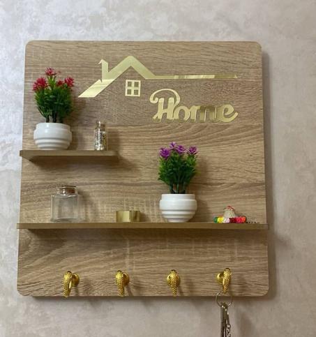 رف جداري أنيق بلمسة فخامة