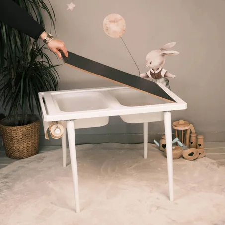 طاولة مونتيسوري التعليمية – لعب، تعلم، وإبداع في منتج واحد!