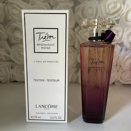 Trésor Midnight Rose - photo réelle