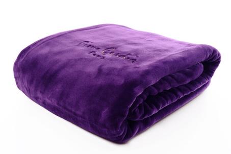 Couverture de Lit en Polaire Chaud – Pierre Cardin 220X240 CM Couleur : Malva