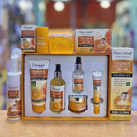 مجموعة العناية بالوجه بفيتامين C من Disaar