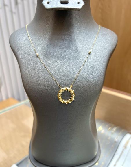 قلادة ذهب عيار 18