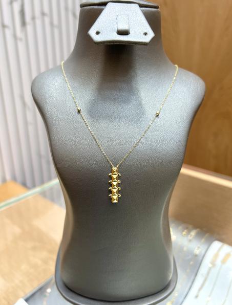 قلادة ذهب عيار 18 قيراط