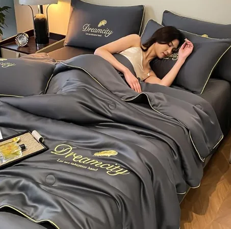 Couette en soie de glace 230x200 cm  : confort, frais et luxueux !