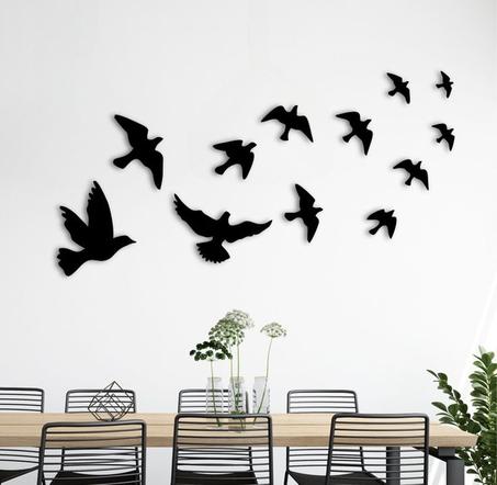 لوحة جدارية على شكل طيور من الخشب