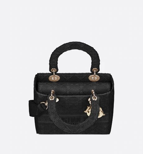 stores/3bd29747eed24f3f661365d0e56f6693/products/vyKmoZS6s4M9Ww5JYKAFxlyRdwRTsRnxStkdRsAa.jpeg