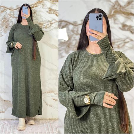 كسوة الشهيرة مع قفازات