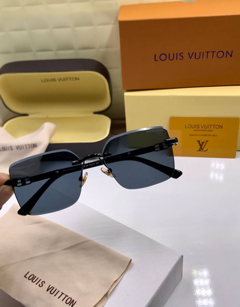 LUNETTES LOUIS VUTTON