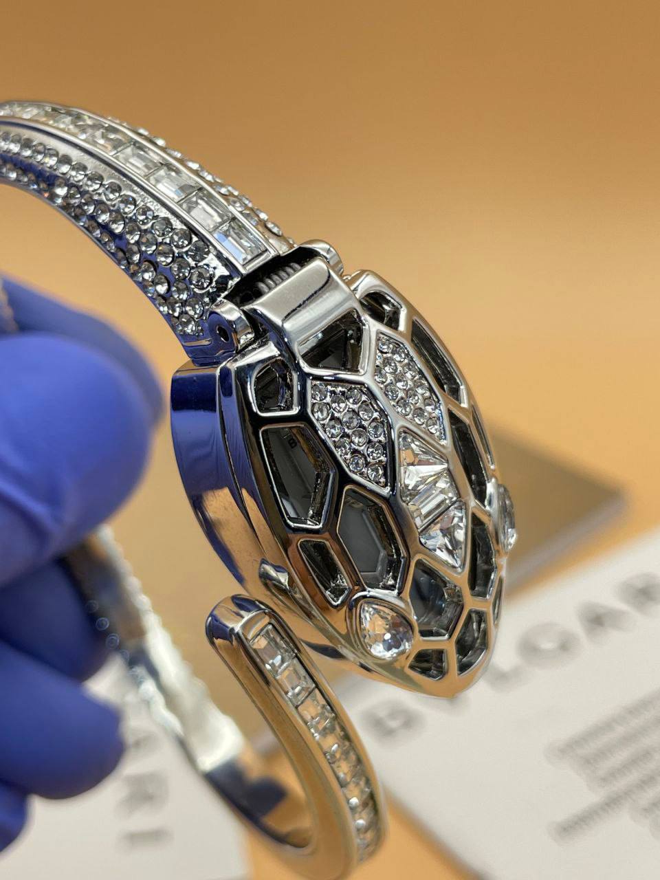 براسلي BVLGARI