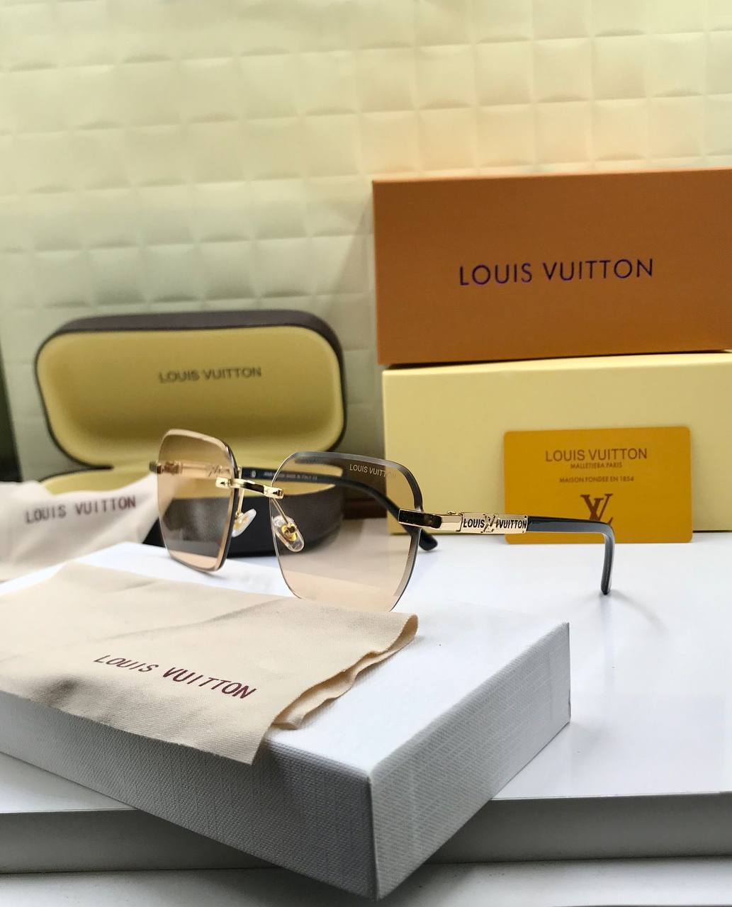 LUNETTES LOUIS VUTTON