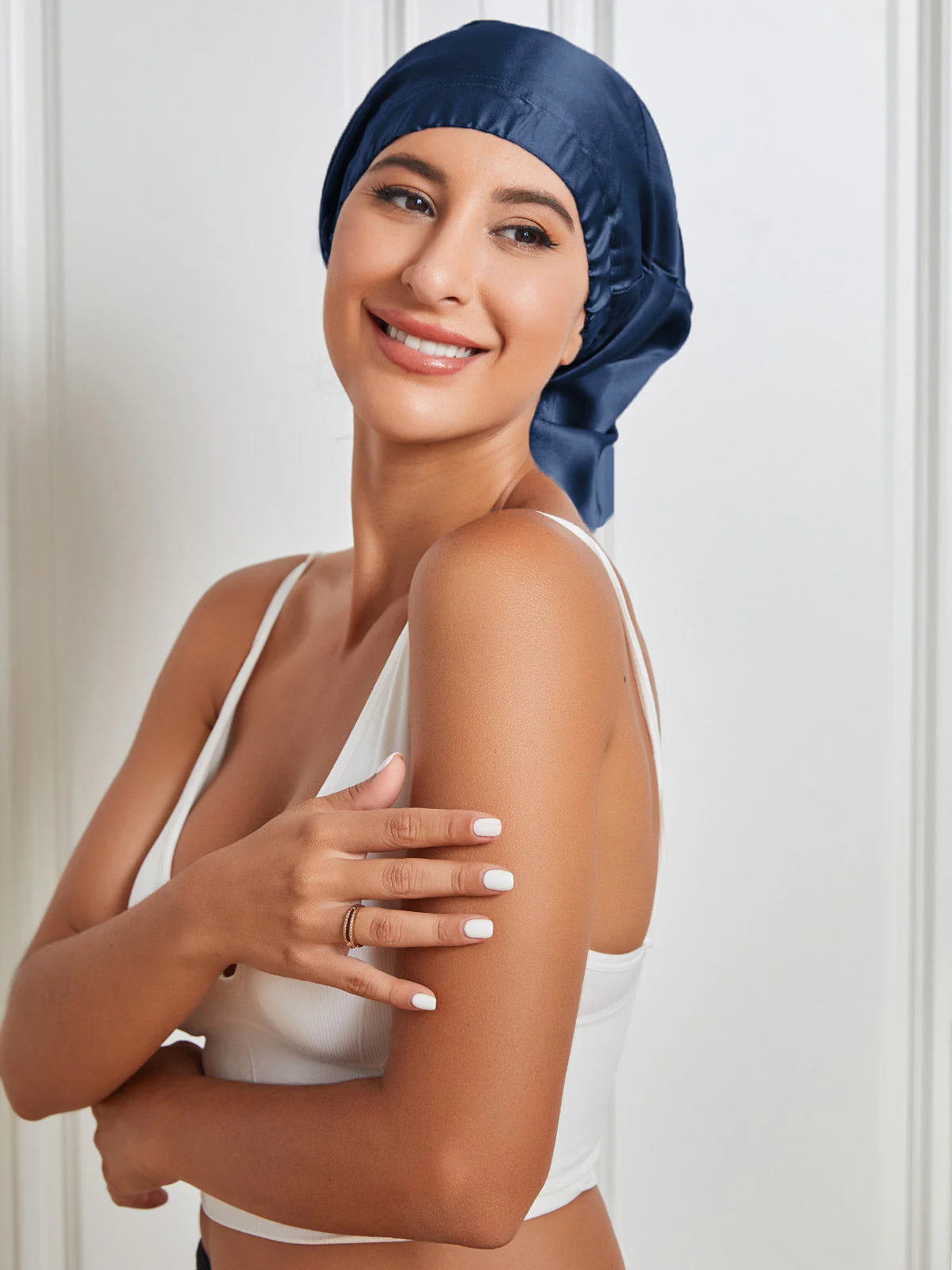 Bonnet de Nuit Long Élégant en  Satin de Soie