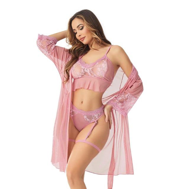 🌸 Lingerie en Dentelle Rose – Élégance et Détails Sensuels