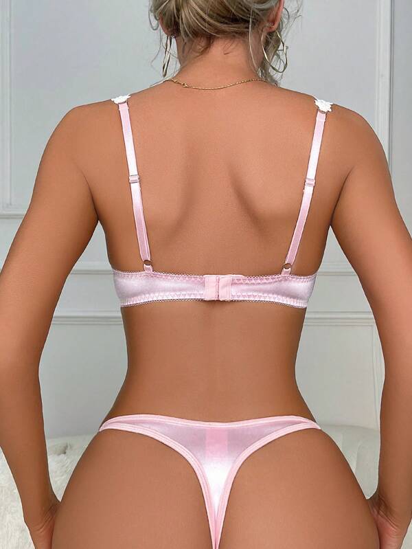 🌸 Ensemble Lingerie Rose – Dentelle Contrastée & Soutien-Gorge à Armatures