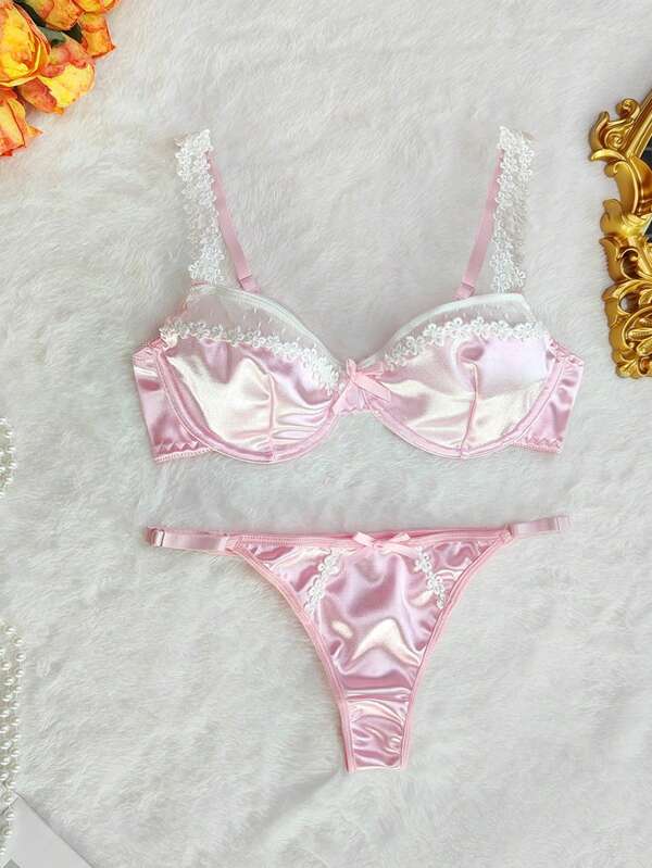 🌸 Ensemble Lingerie Rose – Dentelle Contrastée & Soutien-Gorge à Armatures