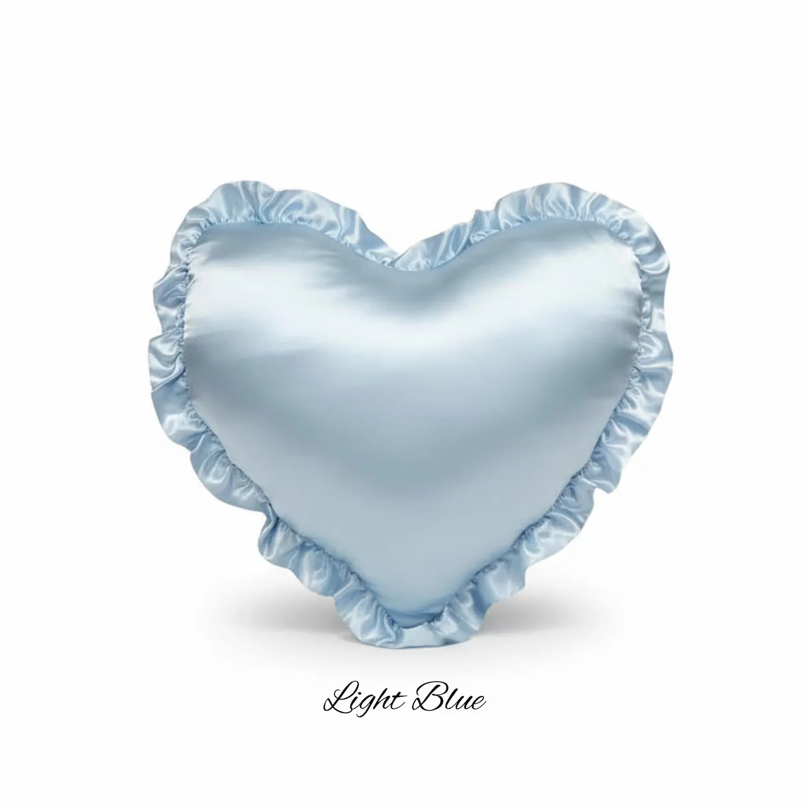 Coussin cœur en satin de soie avec volants