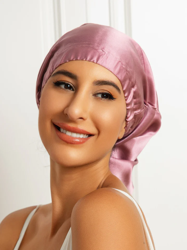 Bonnet de Nuit Long Élégant en  Satin de Soie