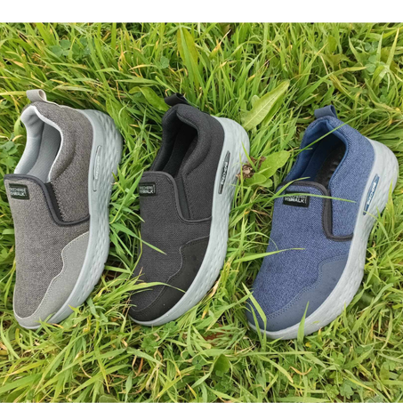 Skechers GOwalk Slip-On - حذاء رجالي مريح أورثوبيدي بدون رباط للمشي اليومي