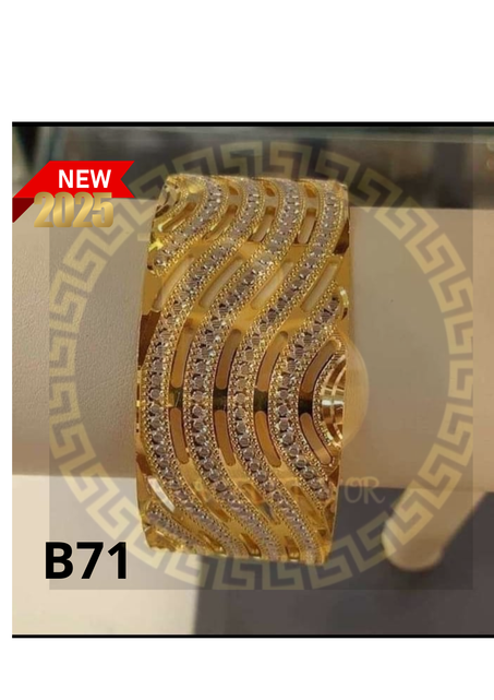 براسلي مرصع بأحجار أصلية عيار 18 قيراط