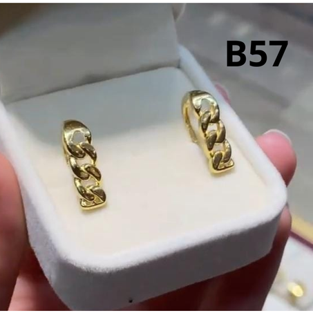 حلقات ذهب 18 قيراط.