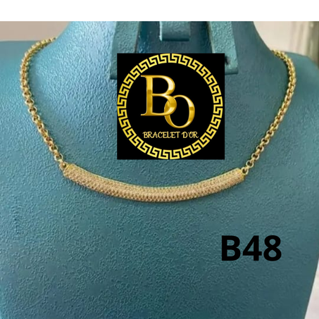 سلسلة من ذهب 18K.