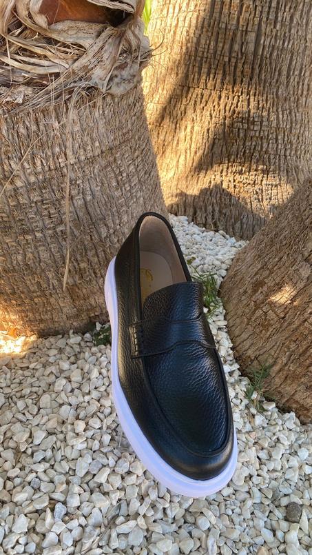 حداء رجالي خفيف اسود