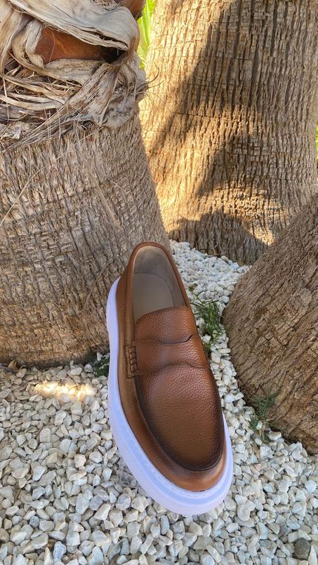 حداء رجالي خفيف مارون