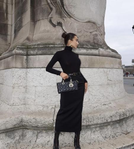 فستان أسود أساسي