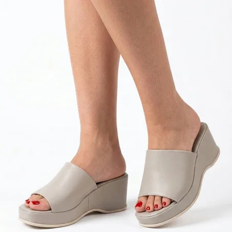 Sandales compensées confortables