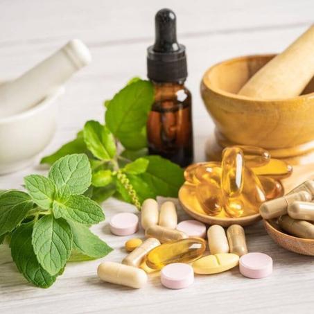 مكملات طبيعية