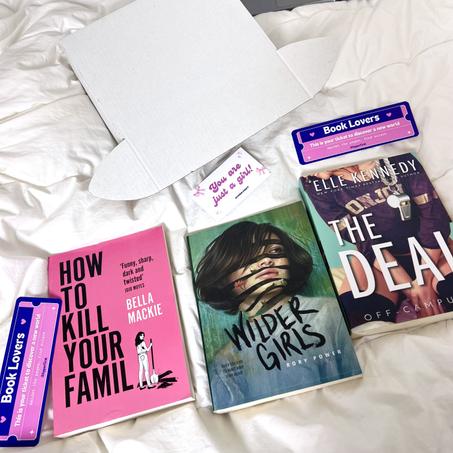 📚 Book Set : “Dark, Twisted & Totally Addictive