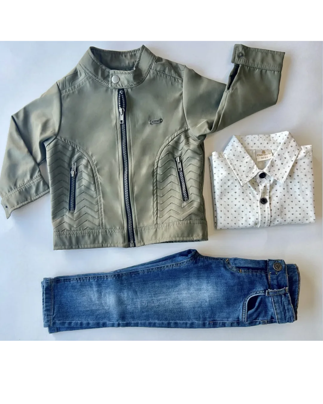 Ensemble garçon trois piéces B1