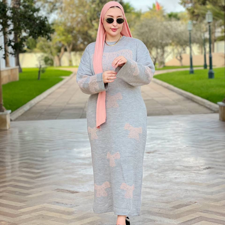 فستان شتوي طويل بتصميم مميز – أناقة دافئة لكل يوم