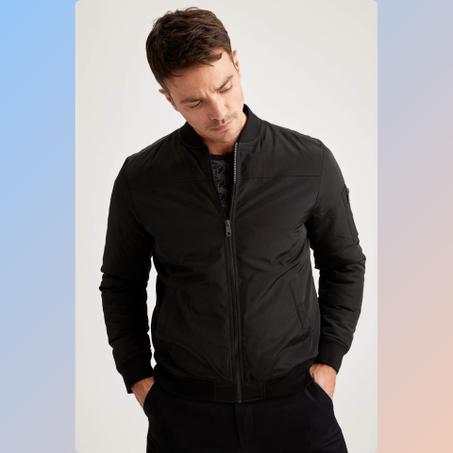 Slim Fit Zippered Bomber Jacket (نفاذ الكمية)