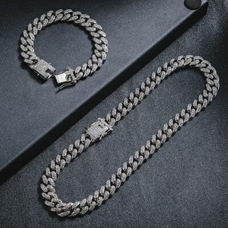 Chaine-Colier cubain inoxydable: En argent