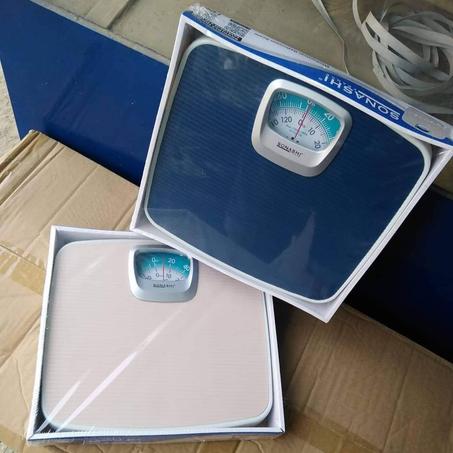 ميزان ميكانيكي من الماركة العالمية سوناشي فرنسا